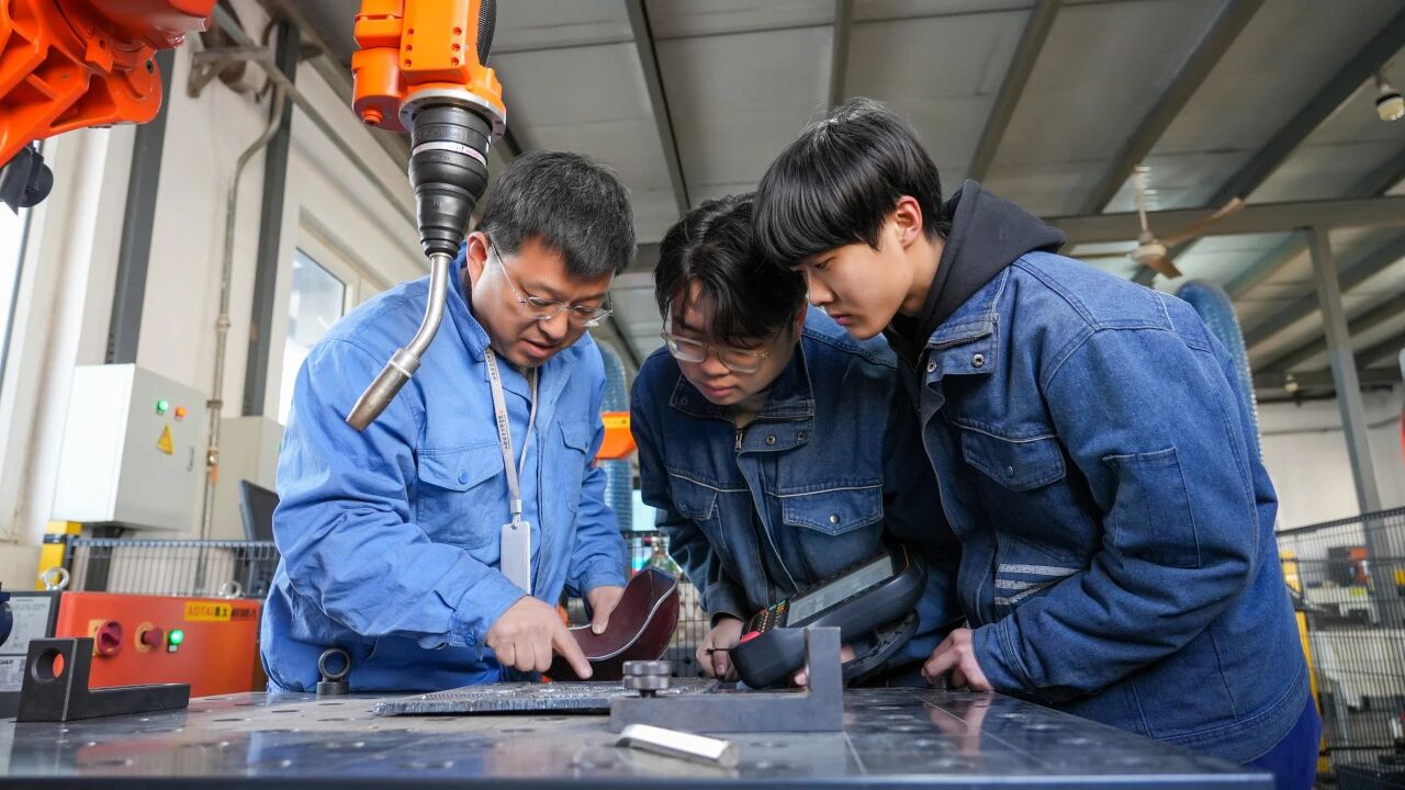 05bb485a38be02373c310187bb5adaea 05bb485a38be02373c310187bb5adaea