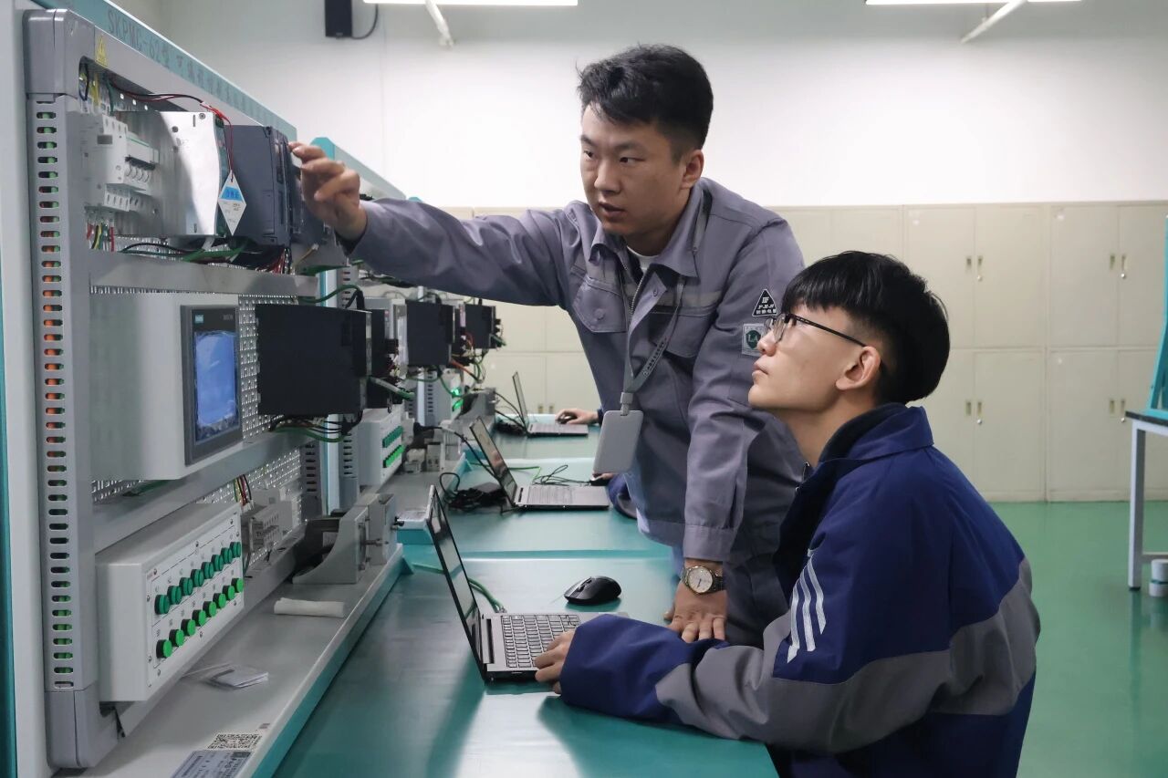 1ac5b81c9531bc6a7aa7ec5846ca82c8