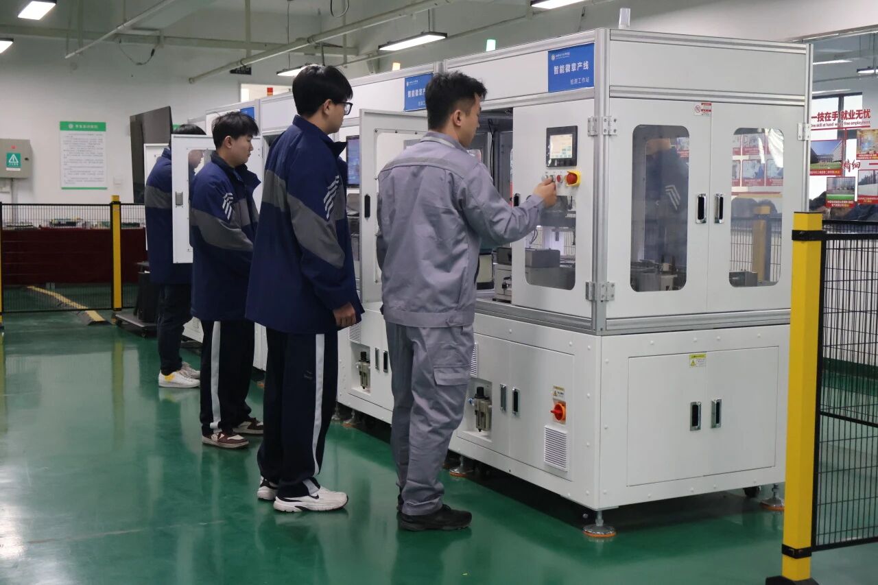 cf858399126593d5cc30d272e0741990